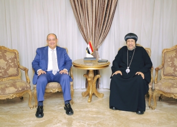 نيافة الأنبا إرميا يستقبل مساعد وزير الخارجية للعلاقات الثقافية